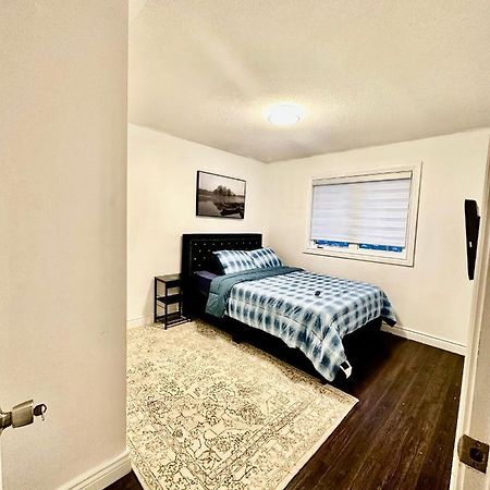 Deluxe Double Room Ii- Hazel Stays Mississauga Kültér fotó